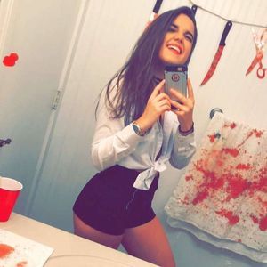 Meet your Posher, Valentina